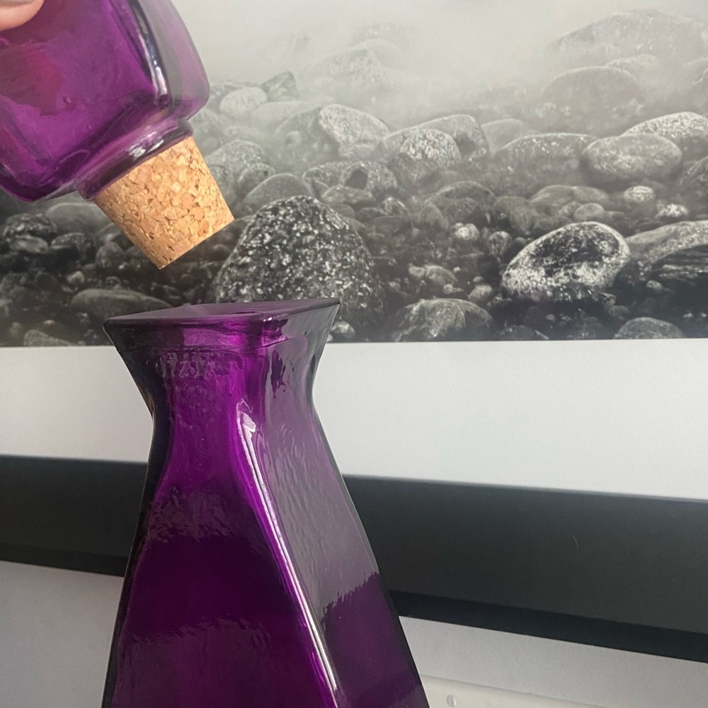 Stunning Decorative Purple Glass Corked Art Vase/ Vessel - Picture 2 of 2